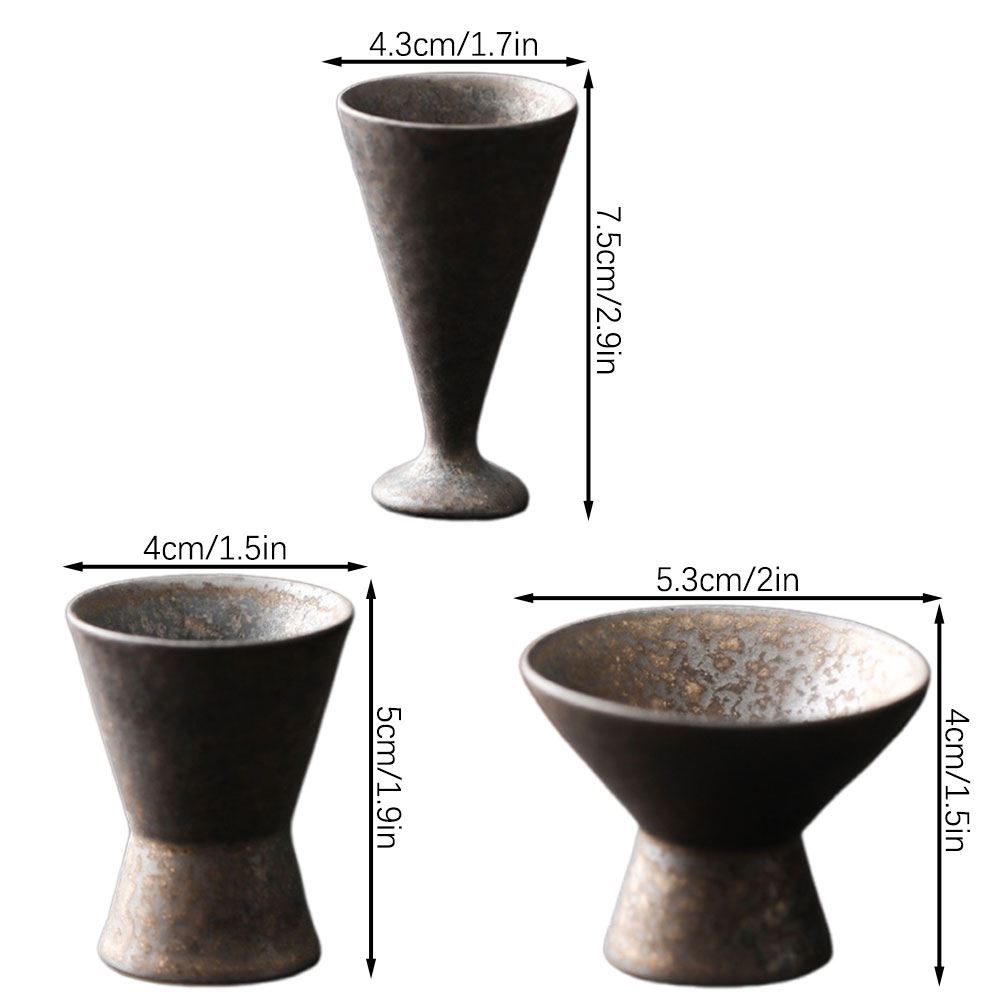 Japanische Keramik-Weinbecher, – Japanese Pottery Bewertung und Preis